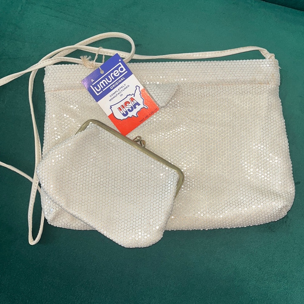 Vintage 1950s Cream Lumured Crossbody and Coin Purse.